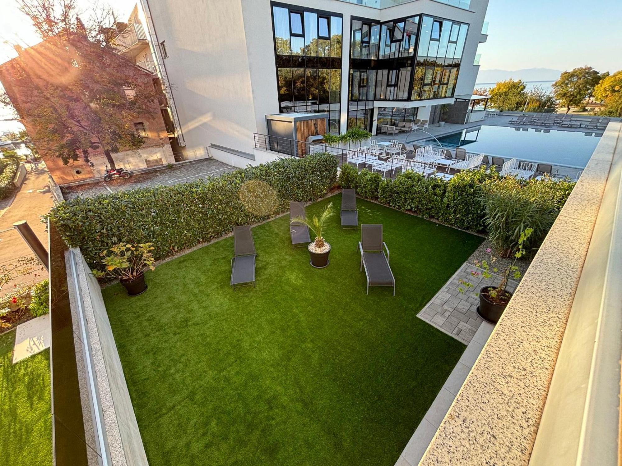Apartments Marina Malinska Buitenkant foto
