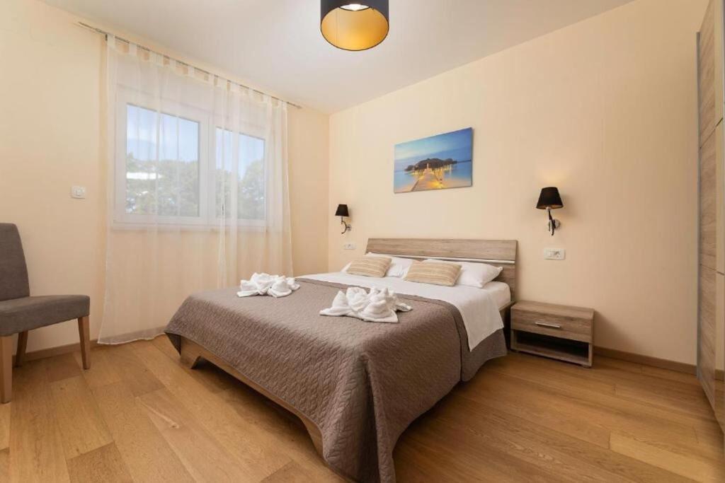 Apartments Marina Malinska Buitenkant foto